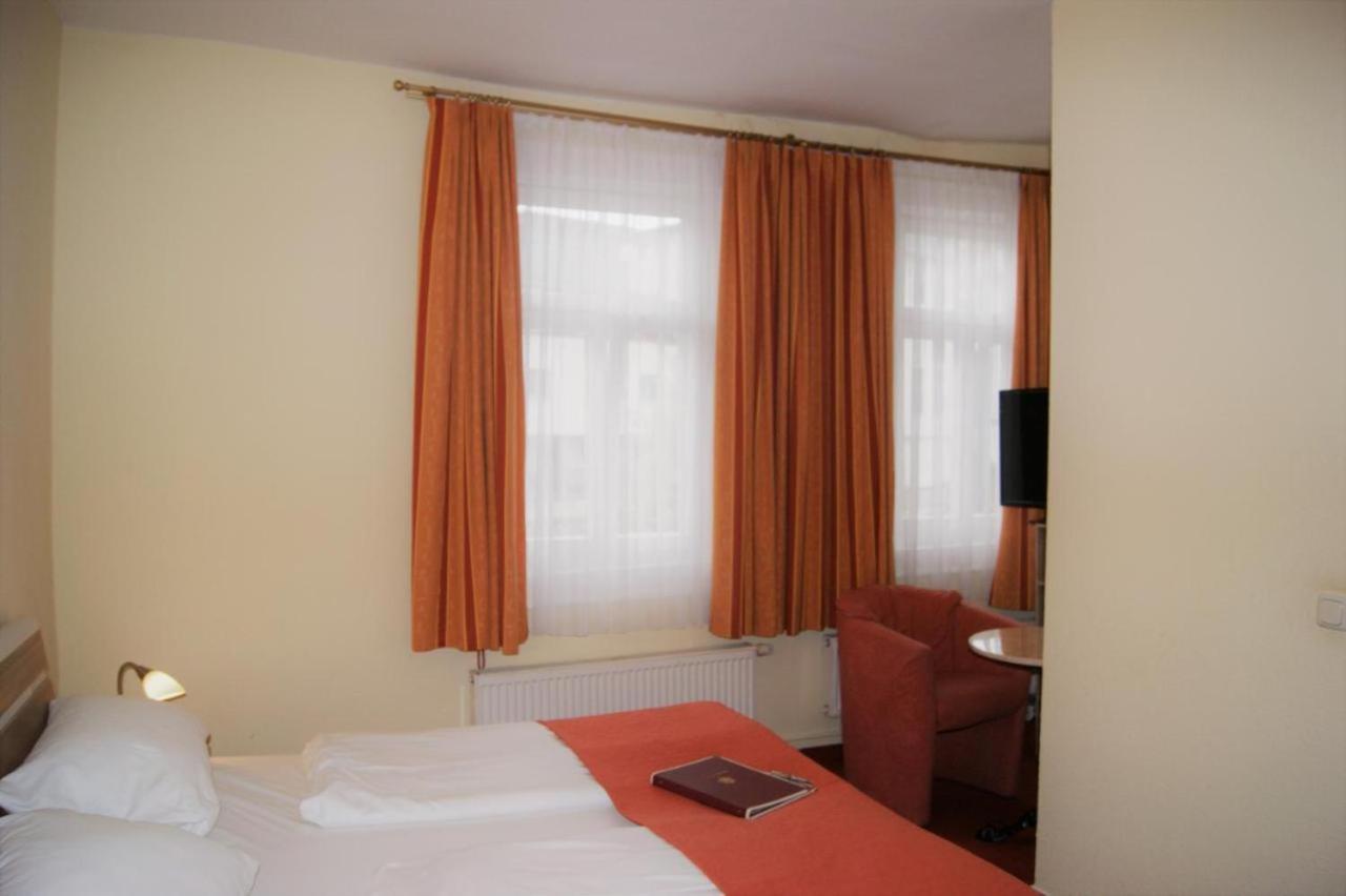Hotelpension Am Dom Erfurt Exterior foto